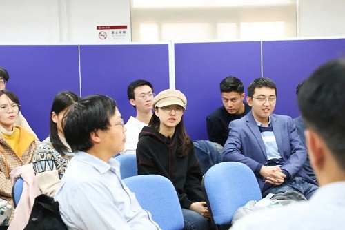 f1250ddea91f4b559540ac601b8015e6.jpg 就业分享会2正式.jpg